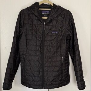 Patagonia Women's Black Hooded Puffer Jacket